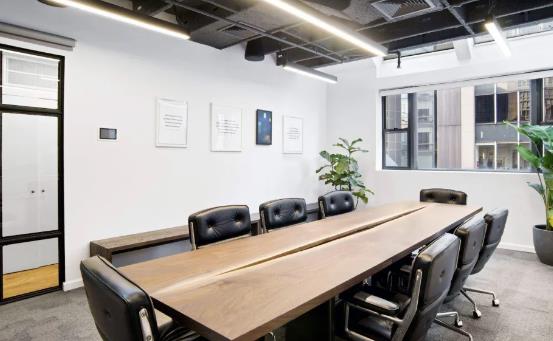 青島網絡科技有限公司180平現代簡約辦公室裝修效果圖